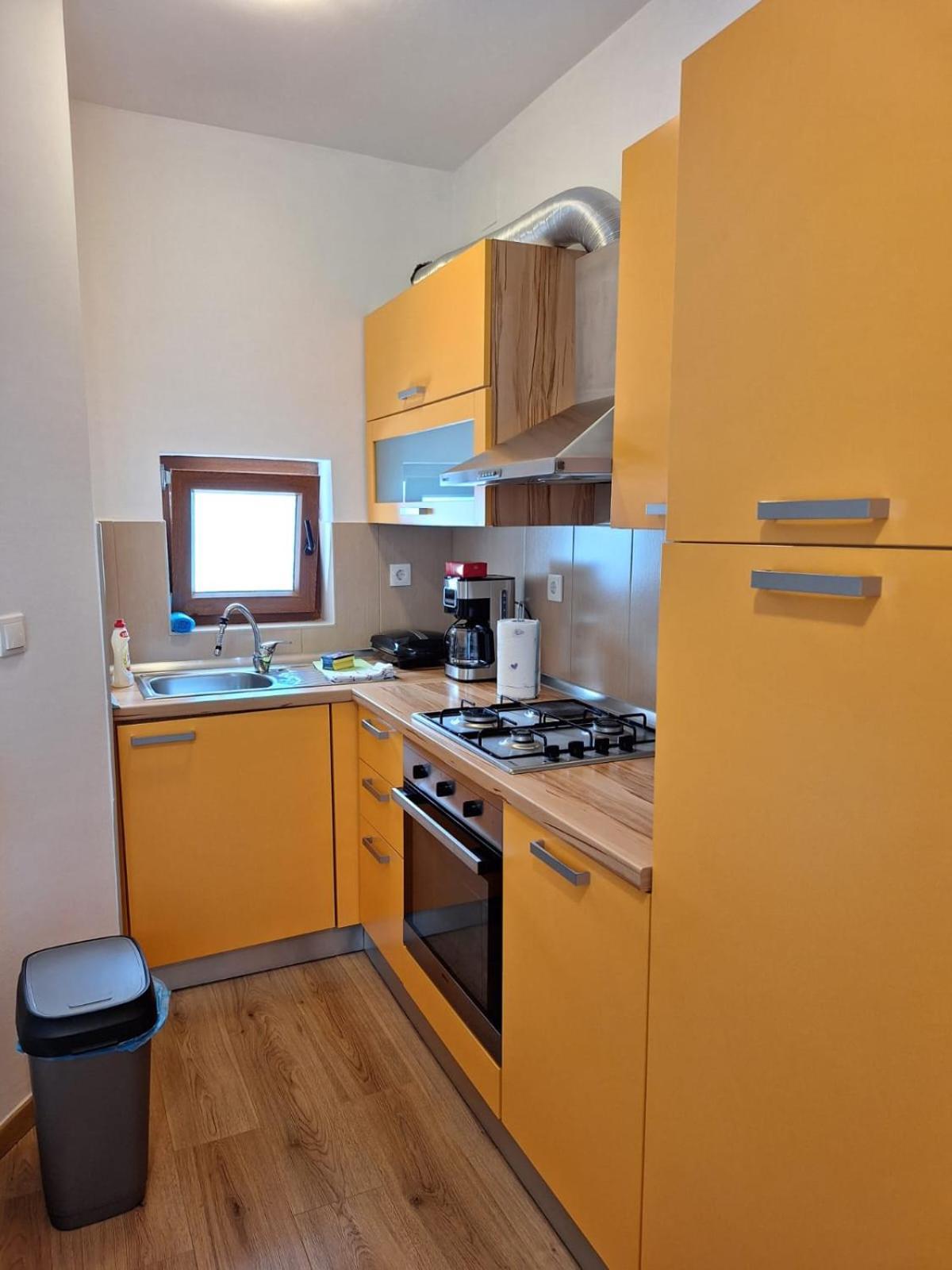 Apartman Paola Malinska Exterior foto